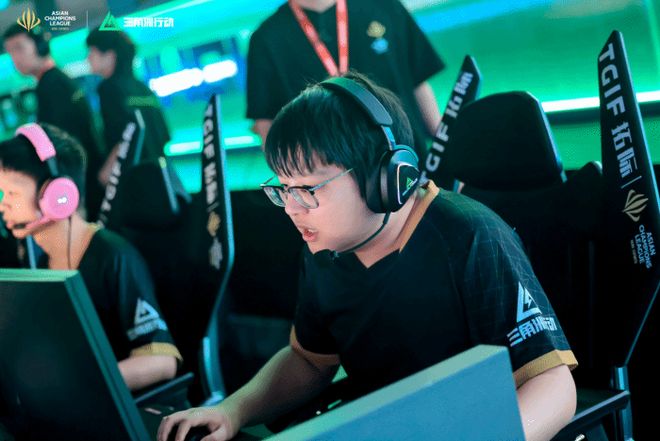 越来越多的 越来越多的